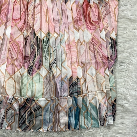 NWT Ted Baker London Clariey Sea of Clouds Back-Pleat Top Size Ted 4/ US 10 - Picture 15 of 15